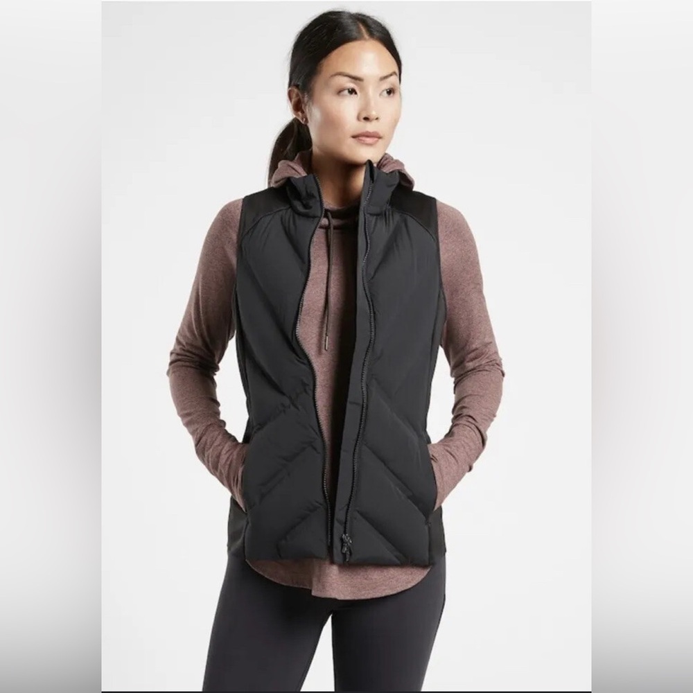 Athleta Black Puffer Vest